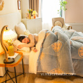 In sherpa quilted duvet comforter cho giường